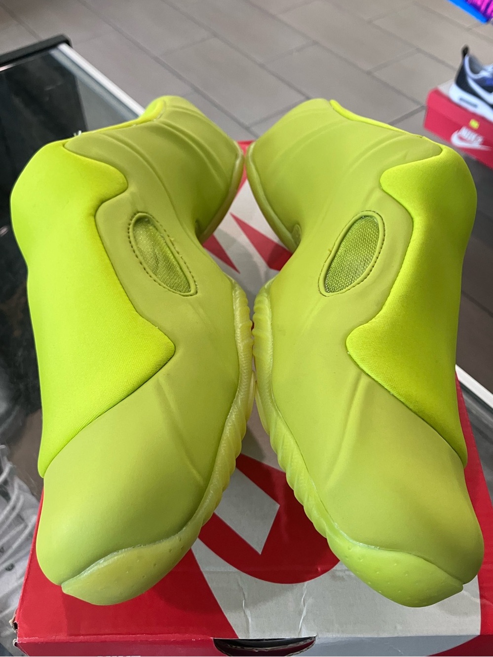 Nike Clogposite Bright Cactus - Picture 5 of 9